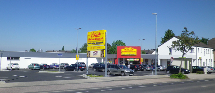 52223 Stolberg-Münsterbusch: Gesamtnutzfläche ca. 1.700 qm, Stellplätze rd. 60, Baujahr 2012